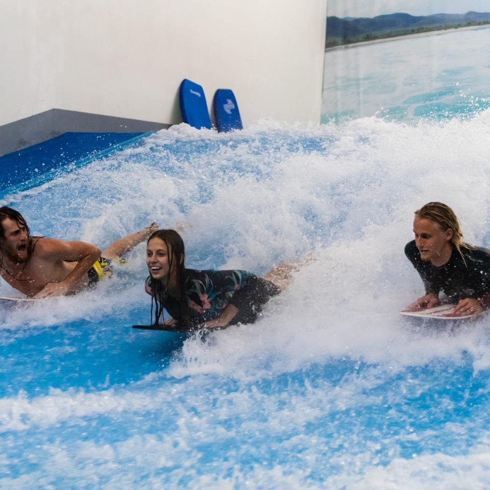 30 min. Private surf